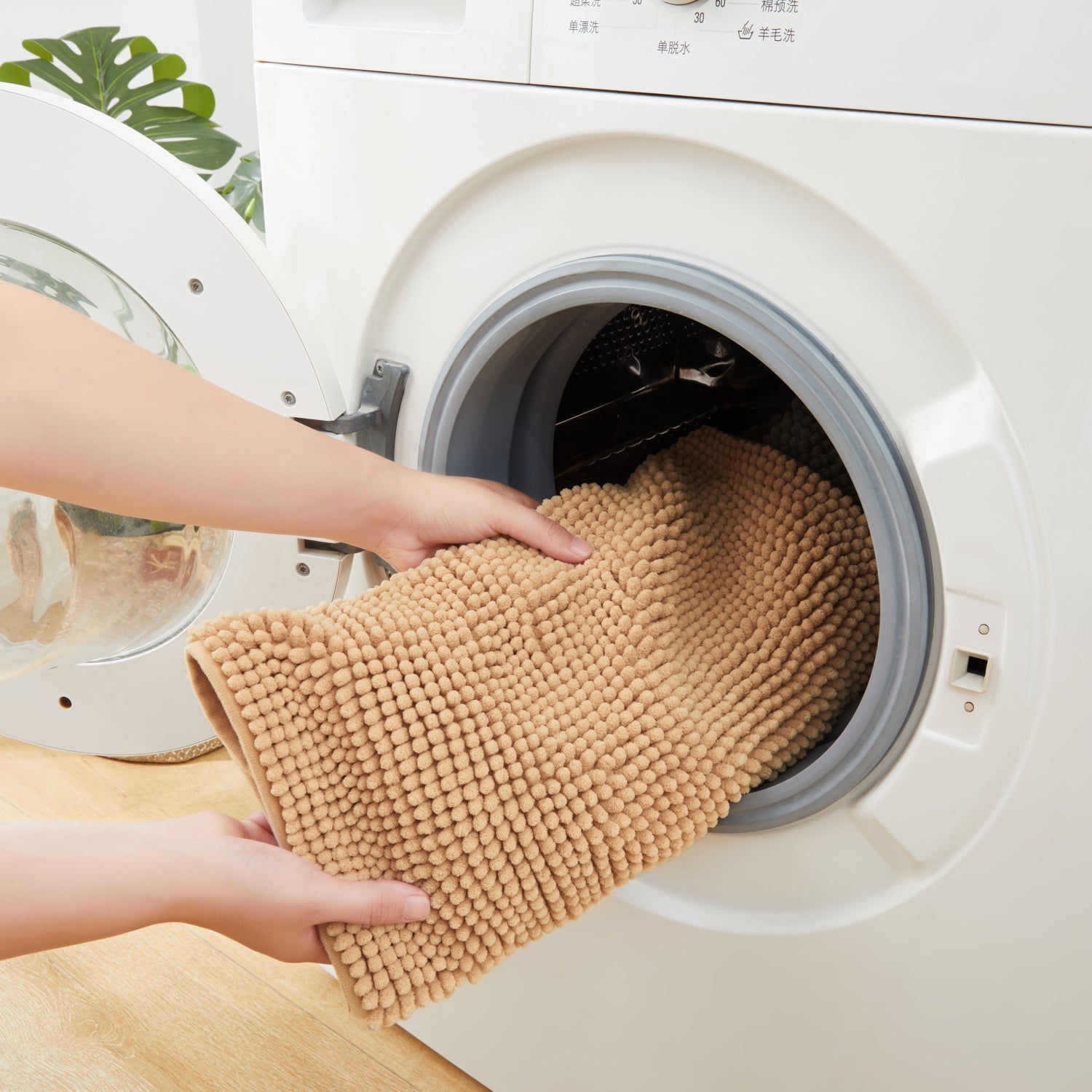 Soft Chenille Bath Mat Thick Absorbent Beige
