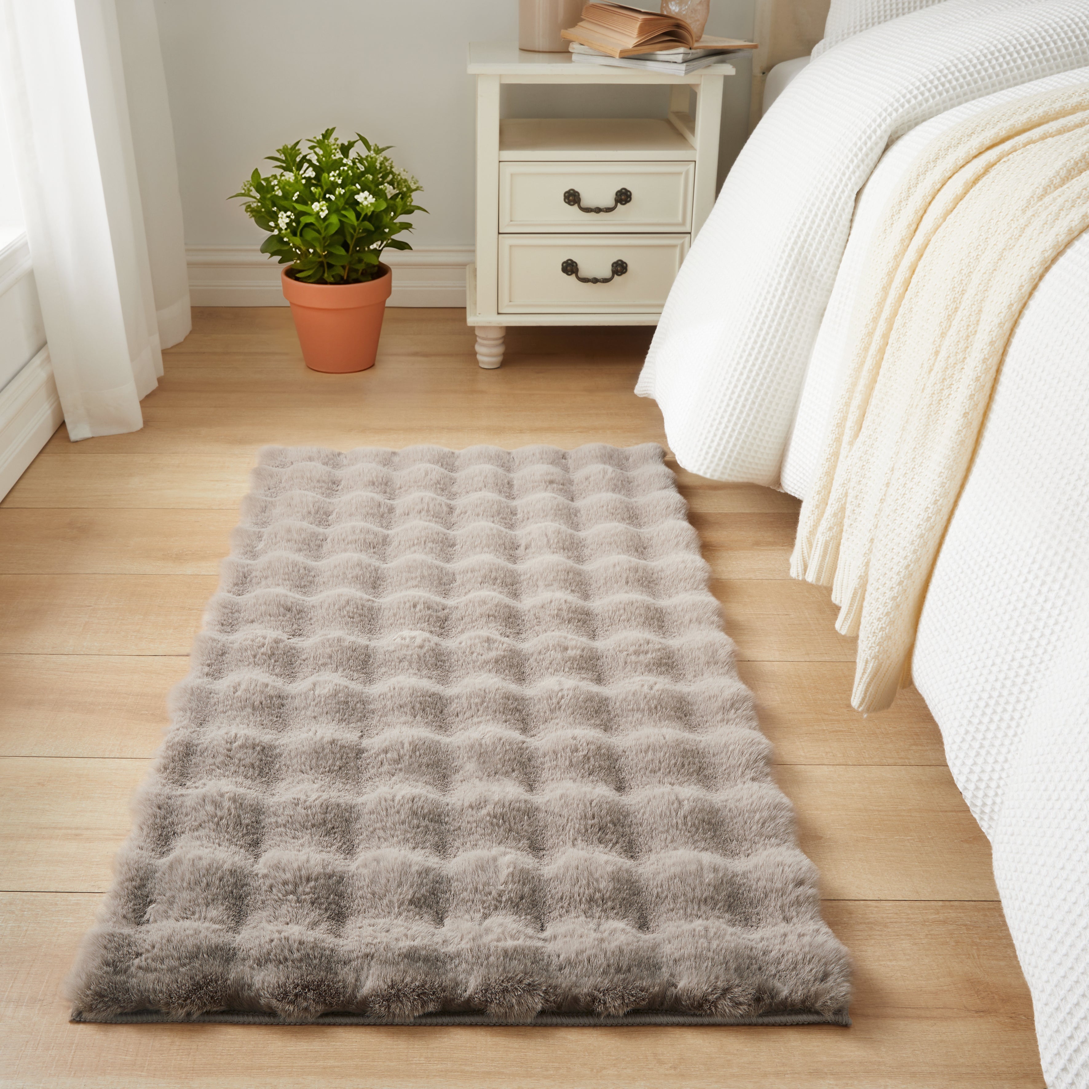 Soft Fluffy Bubble Texture Rug – Modern Faux Fur Area Carpet