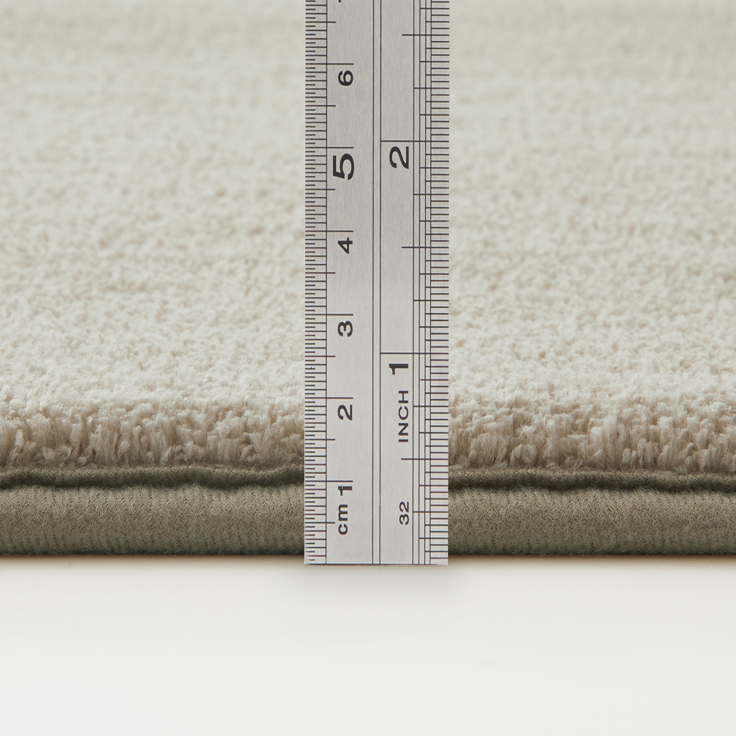 Cosy Fluffy Living Room Rug - Thick & Low Pile Large Area Carpet