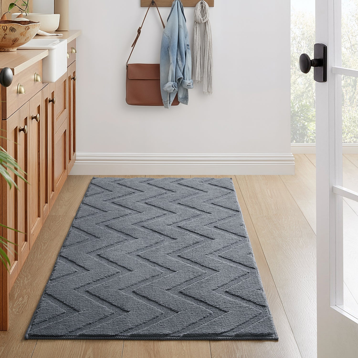 Chevron Zig Zag High-Low Pile Tufted Area Rug