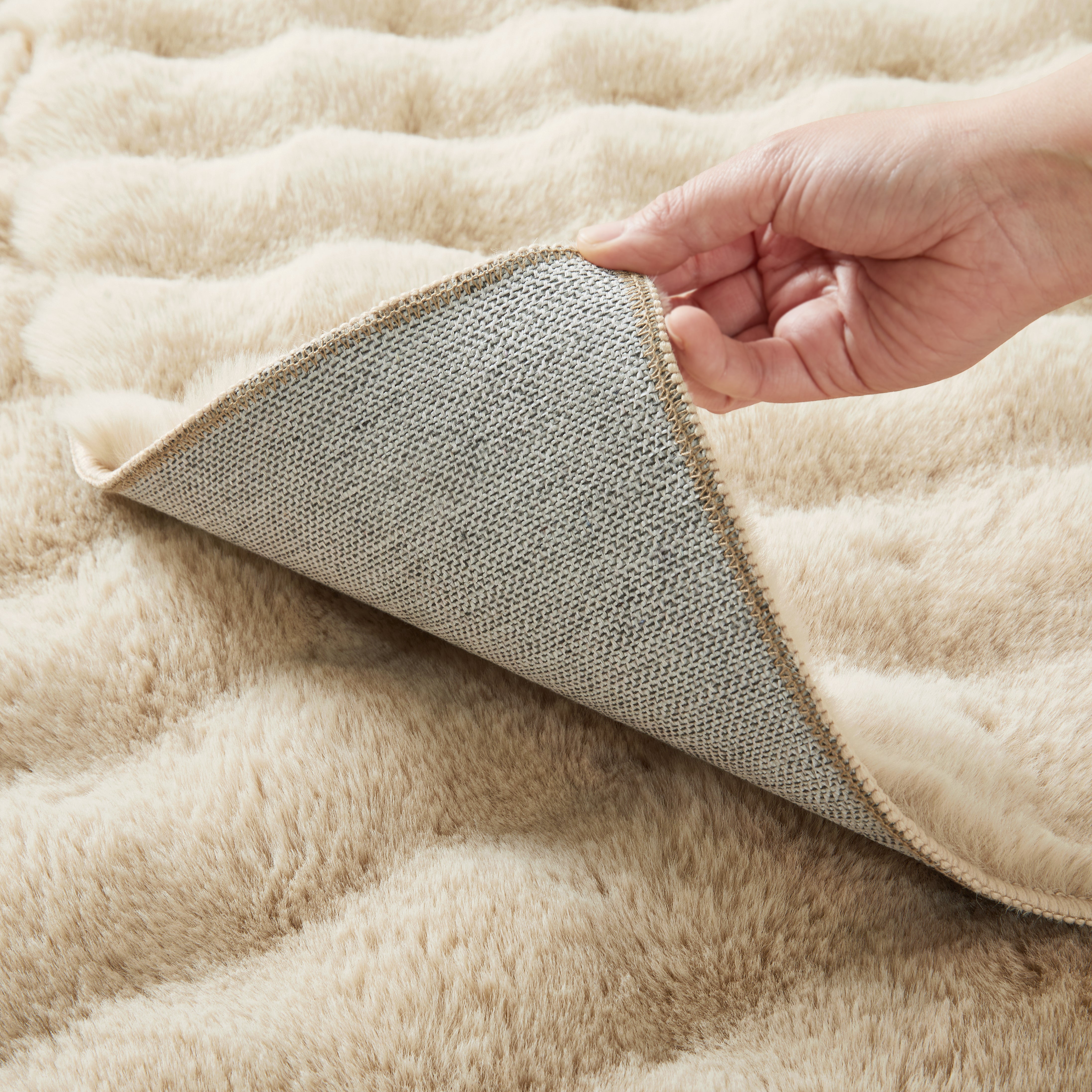 Soft Fluffy Bubble Texture Rug – Modern Faux Fur Area Carpet
