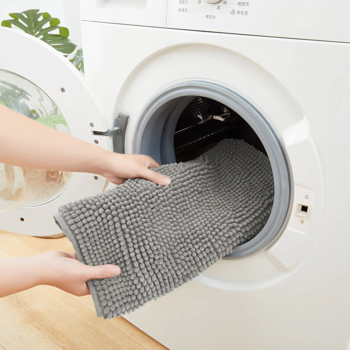 Soft Chenille Bath Mat Thick Absorbent Silver
