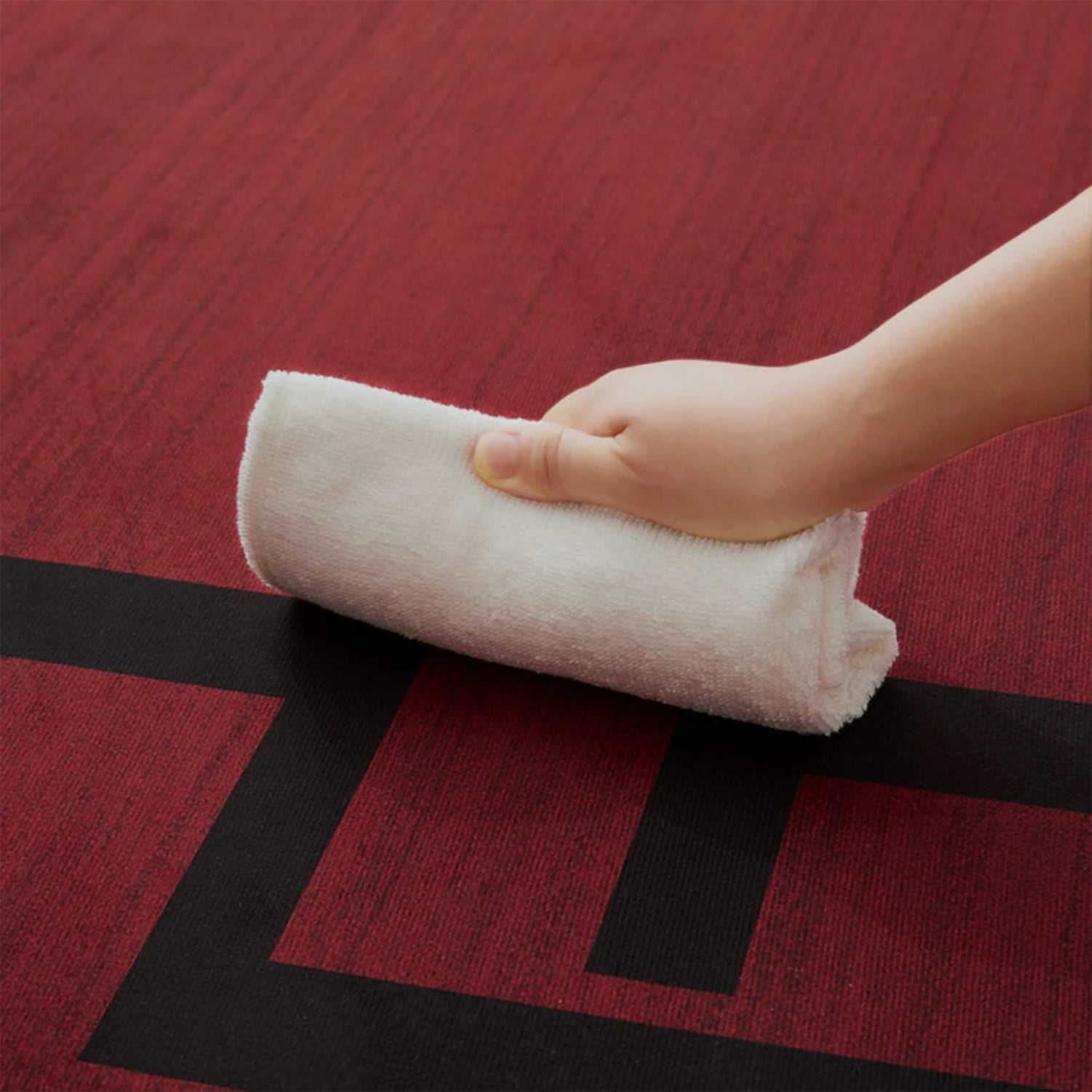 Maroon & Black Greek Key Border Rug - Large Modern Carpet for Hallway & Lounge